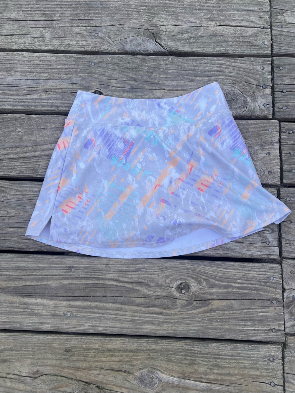 DSG girls Lavender Active Skort with Pastel Abstract Print size medium/10-12